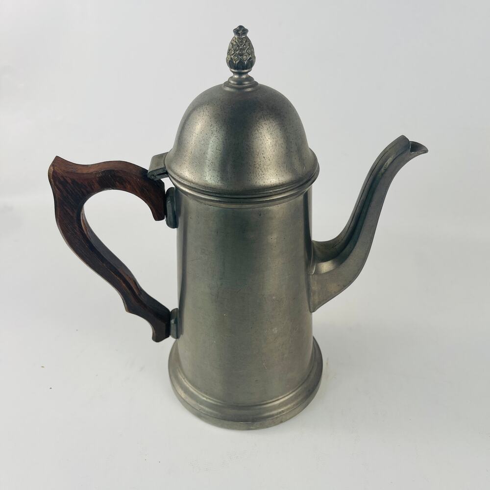 Americana Pewter Vintage Intl Silver Co. 282 01 Wood Handled Coffee Pot 9 1/2”